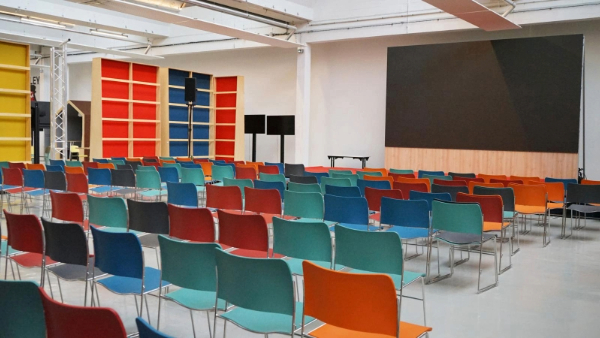 Agora room